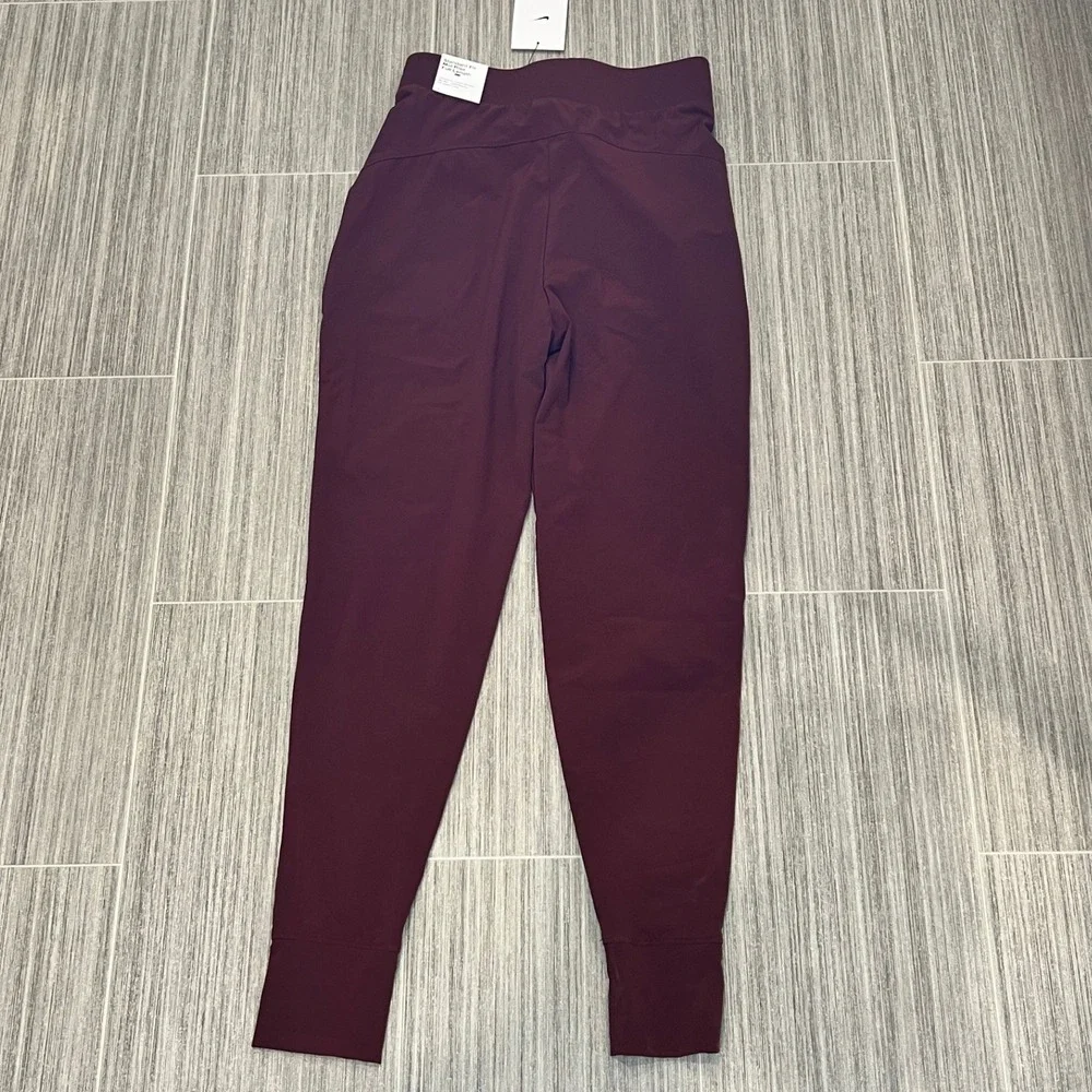 Nike Dri-FIT Training Joggers Womens XS Burgundy Mid Rise Performance Athleisure